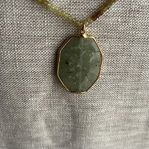 Agate and peridot necklace handmade in Los Angeles